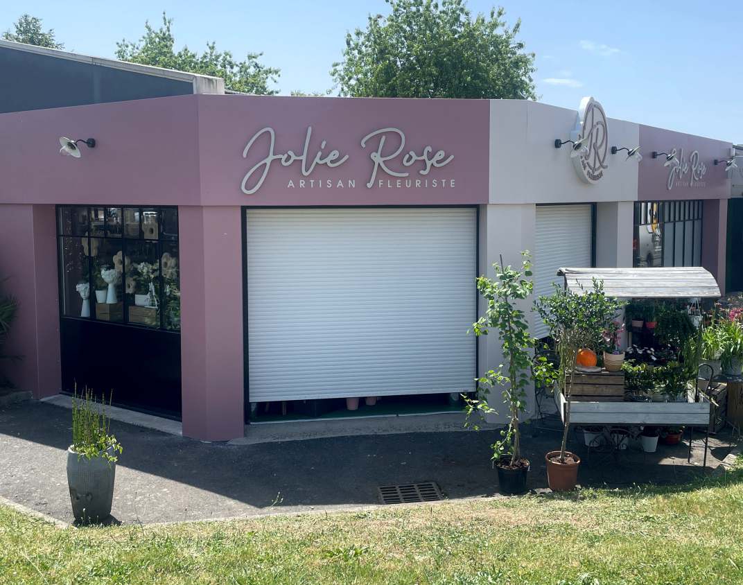 Lettres découpées rétroéclairées